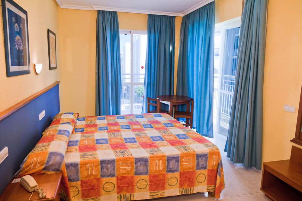 Aparthotel Vibra Sanan - Adults Only Sant Antoni de Portmany Exterior foto