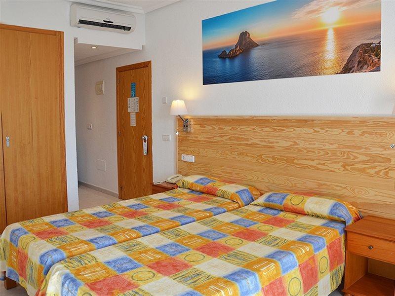 Aparthotel Vibra Sanan - Adults Only Sant Antoni de Portmany Exterior foto