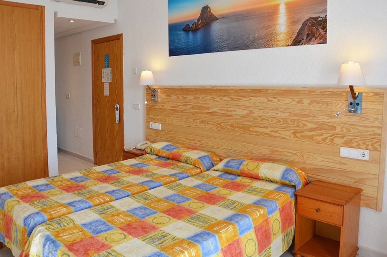 Aparthotel Vibra Sanan - Adults Only Sant Antoni de Portmany Exterior foto